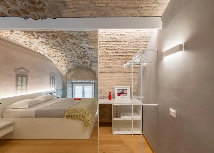 Iflat Glass And Stone Loft Appartement
